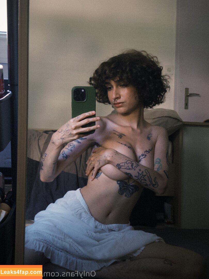 Lalhoevera / lalhoe.vera leaked photo photo #0020