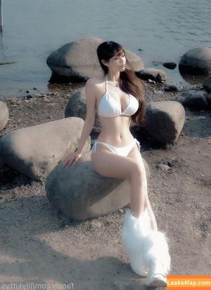 lalily.xo photo #0011