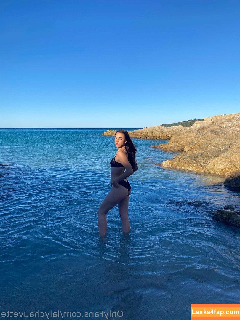 lalychauvette / laly_chauvette leaked photo photo #0043
