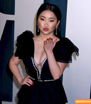 Lana Condor photo #0016