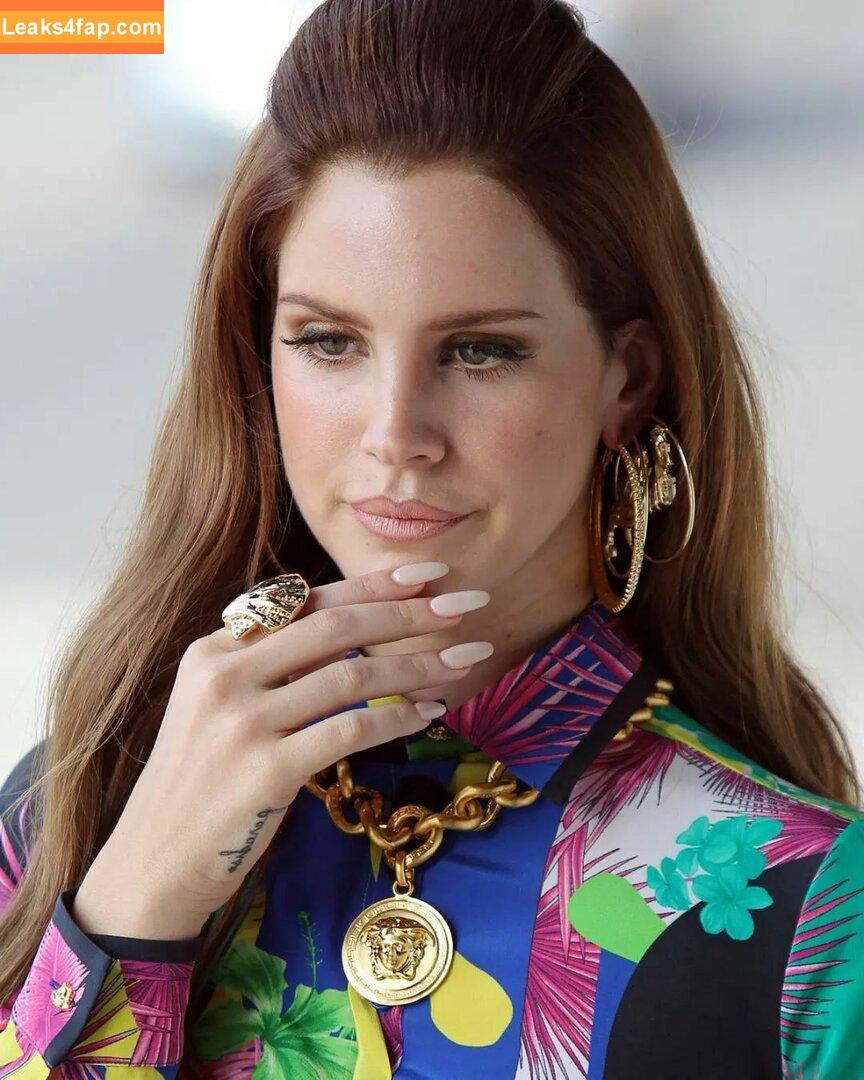 Lana Del Rey / lanadelreypictures / lanaraybabyx слитое фото фото #0059