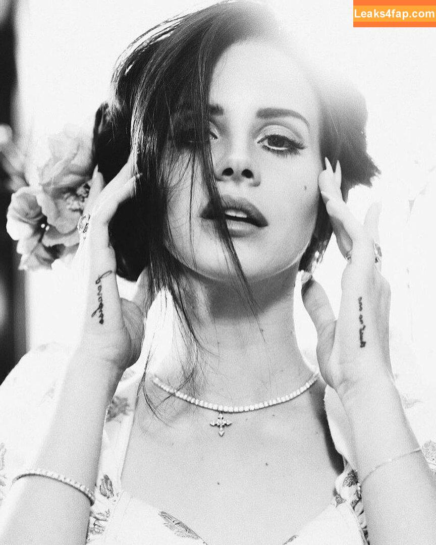 Lana Del Rey / lanadelreypictures / lanaraybabyx слитое фото фото #0077