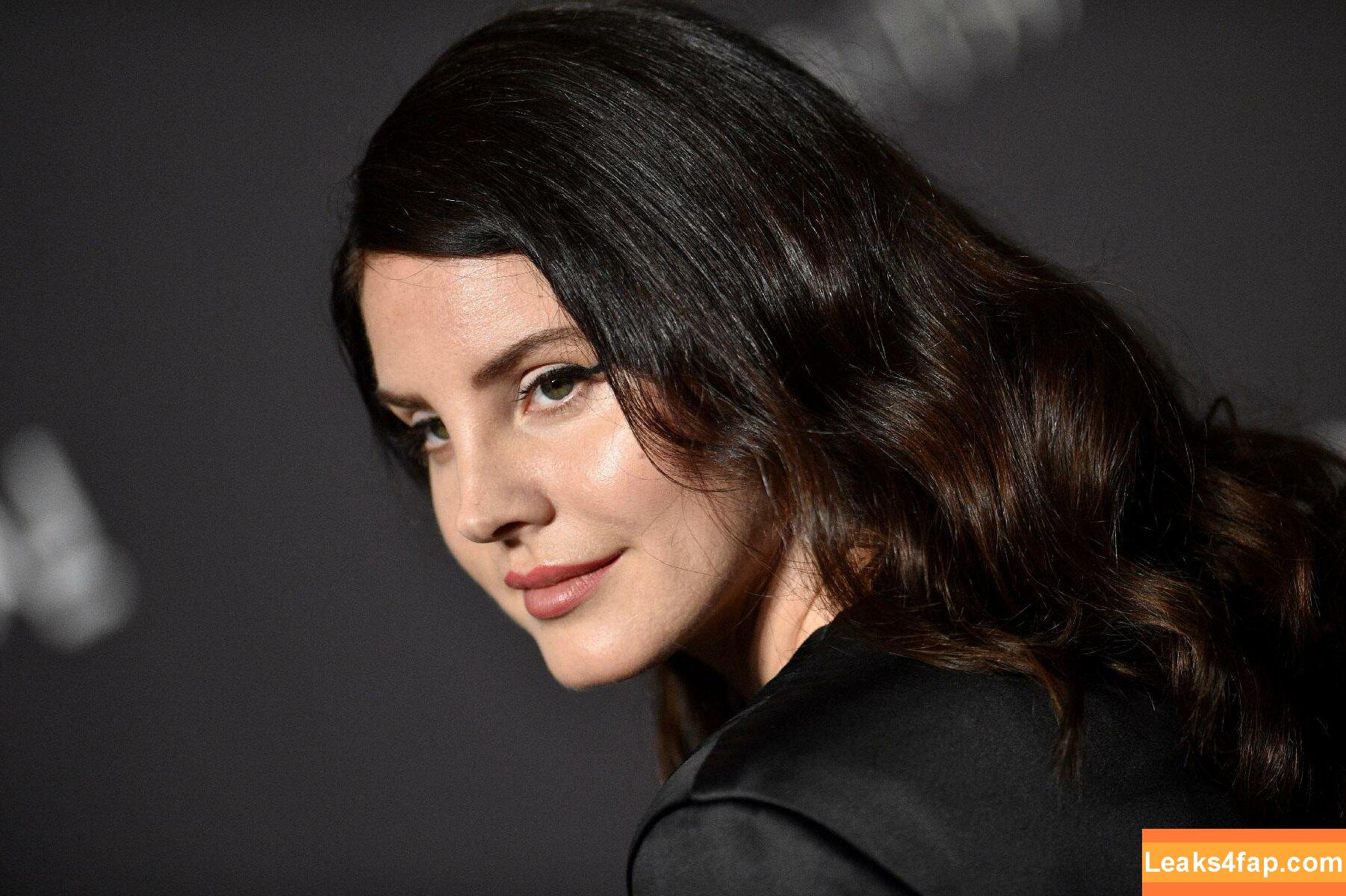 Lana Del Rey / lanadelreypictures / lanaraybabyx слитое фото фото #0124