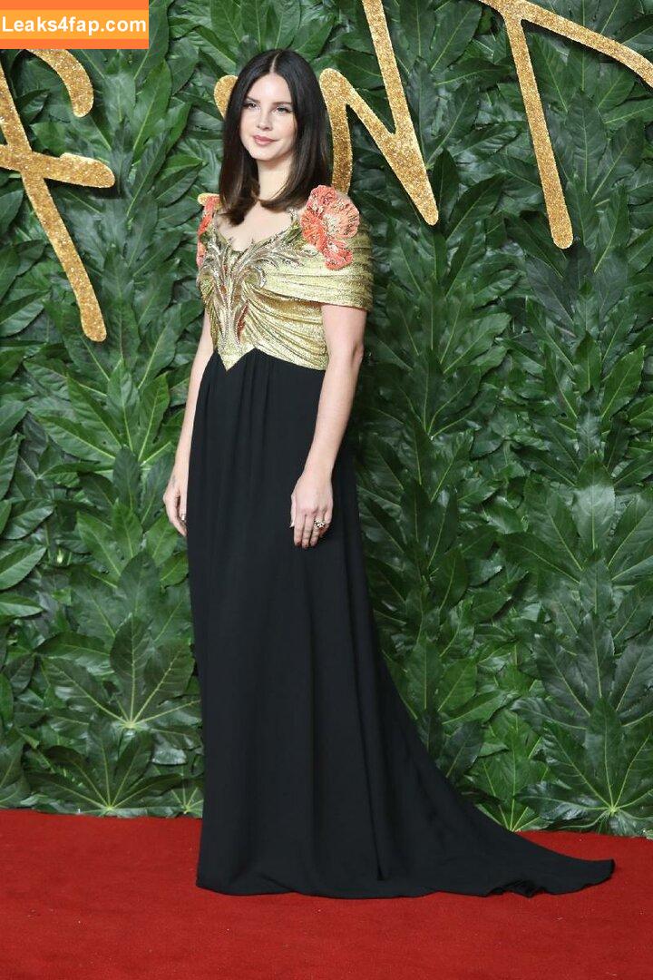 Lana Del Rey / lanadelreypictures / lanaraybabyx слитое фото фото #0146