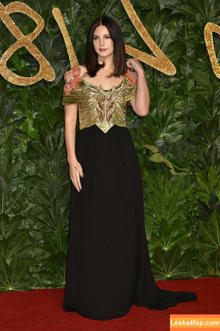 Lana Del Rey / lanadelreypictures / lanaraybabyx слитое фото фото #0169