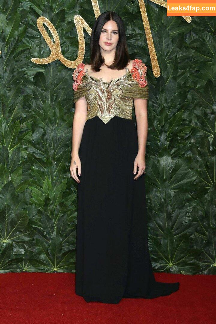 Lana Del Rey / lanadelreypictures / lanaraybabyx слитое фото фото #0172