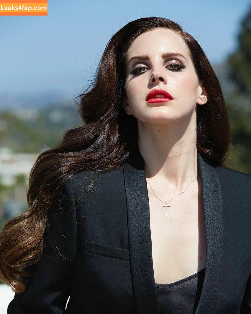 Lana Del Rey / lanadelreypictures / lanaraybabyx слитое фото фото #0188