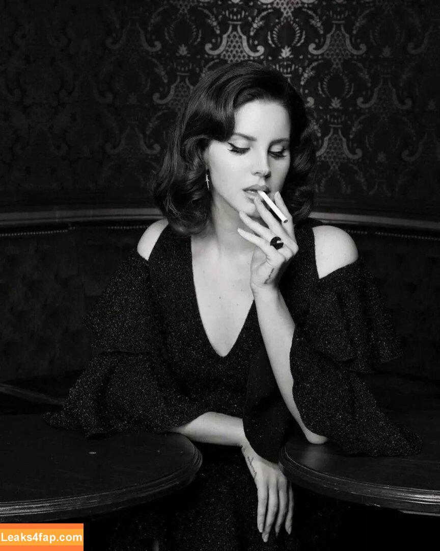 Lana Del Rey / lanadelreypictures / lanaraybabyx слитое фото фото #0207