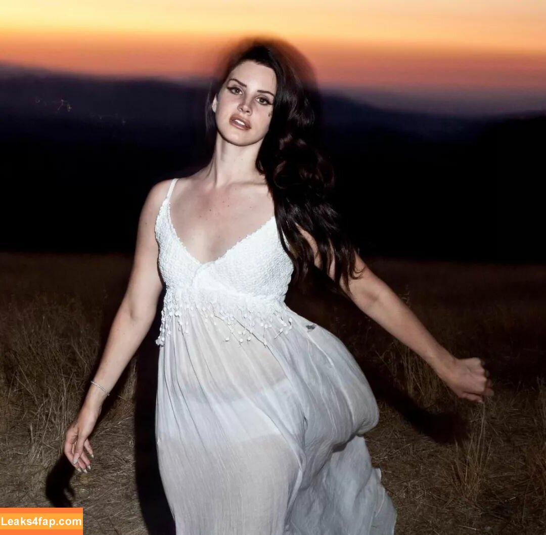 Lana Del Rey / lanadelreypictures / lanaraybabyx слитое фото фото #0213