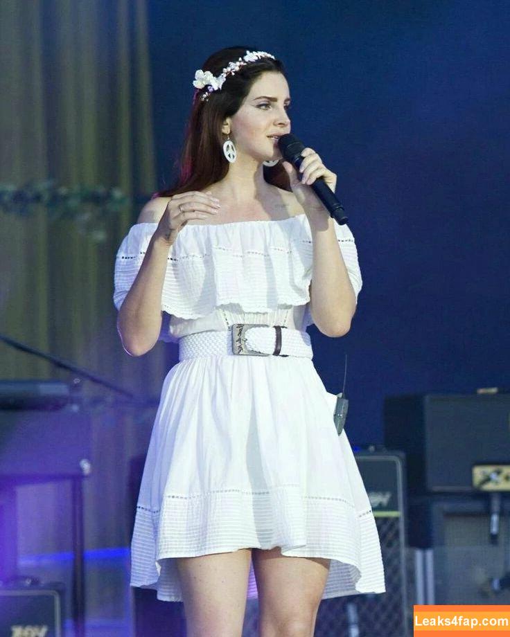Lana Del Rey / lanadelreypictures / lanaraybabyx слитое фото фото #0225