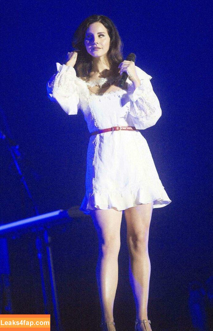 Lana Del Rey / lanadelreypictures / lanaraybabyx слитое фото фото #0233