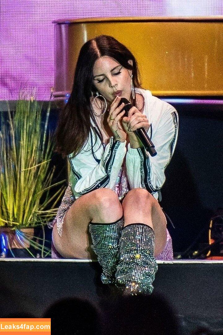 Lana Del Rey / lanadelreypictures / lanaraybabyx слитое фото фото #0240
