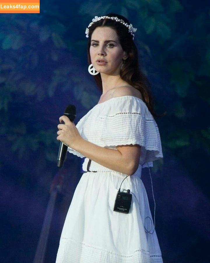 Lana Del Rey / lanadelreypictures / lanaraybabyx слитое фото фото #0252
