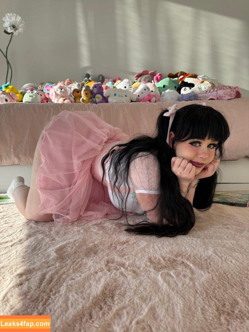 Lar A Rose /  leaked photo photo #0007