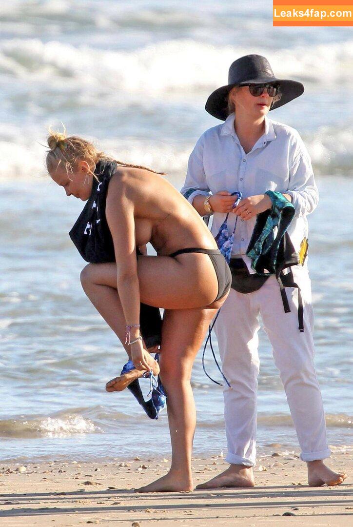 Lara Bingle / MsLWorthington / laraworthington leaked photo photo #0018