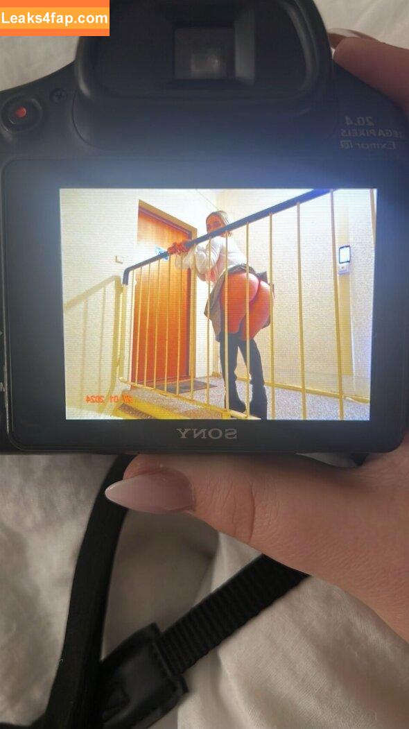 Lara Bttn / lara.bttn.lara / larabttnab18 leaked photo photo #0261