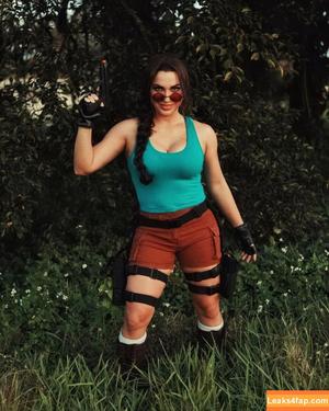 Lara Croft photo #0032