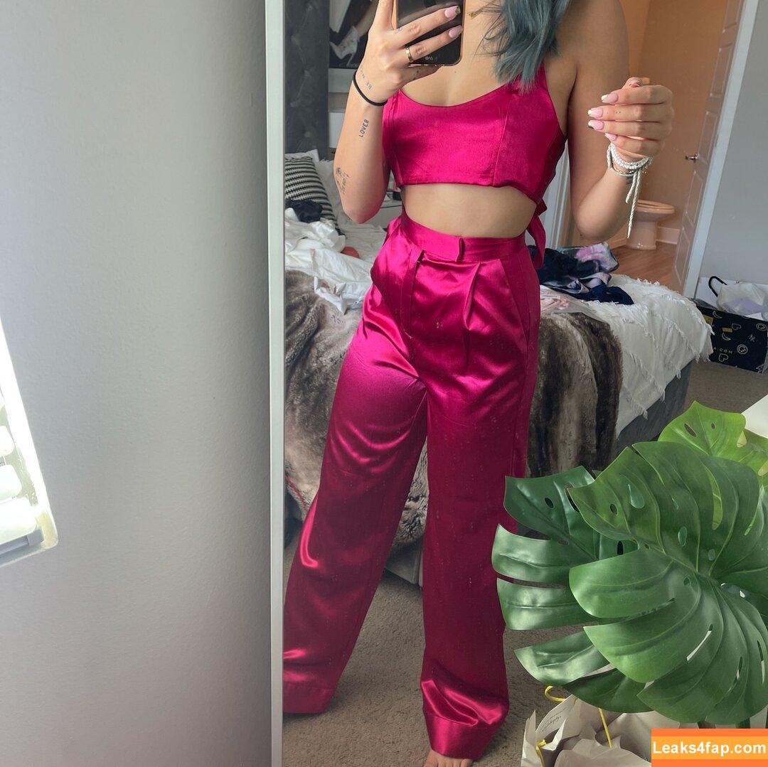 Lara Fraser / The Daily Dropout / larafraser leaked photo photo #0040