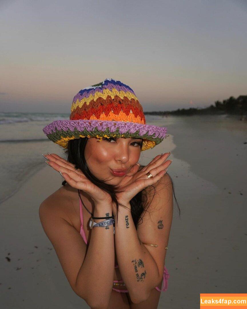Lara Fraser / The Daily Dropout / larafraser leaked photo photo #0089