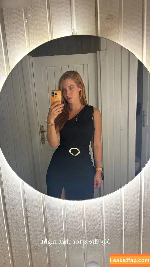 Lara Loft / Lara_Loft / laraloft / sarahtoninx9_ leaked photo photo #0241