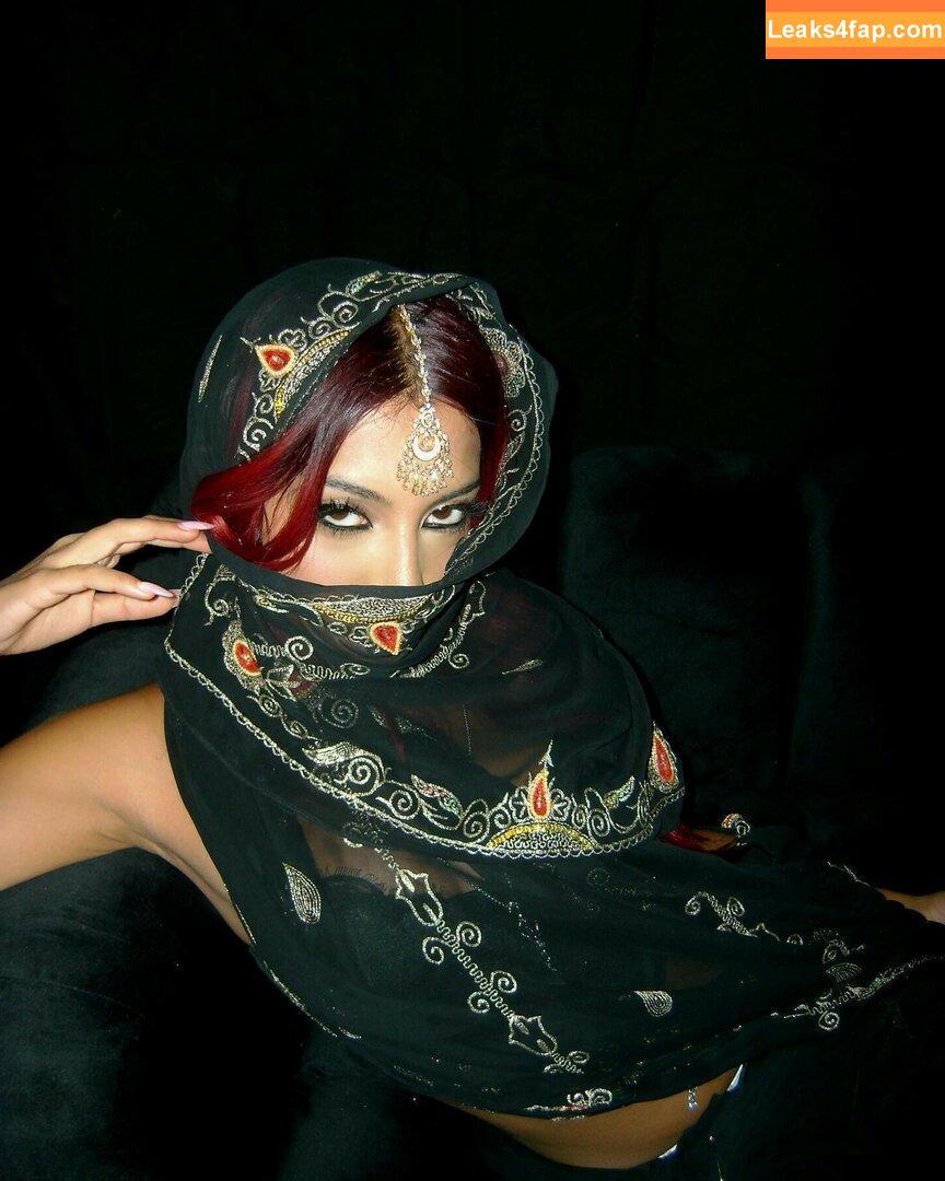 LARA RAJ / lararajj (member of KATSEYE) / LARA RAJ / lararajj leaked photo photo #0006