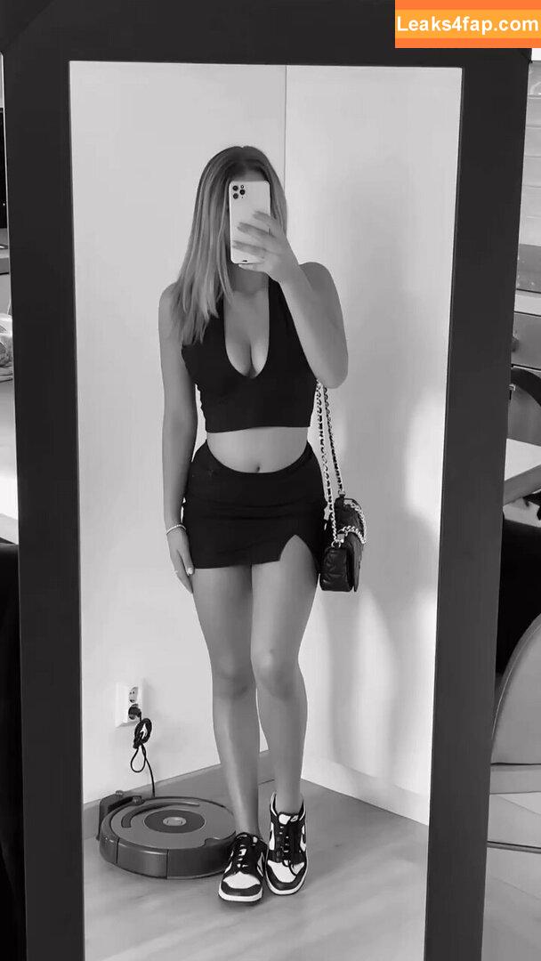 _.lara.sofia /  leaked photo photo #0011