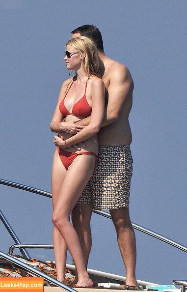 Lara Stone / lara_stone leaked photo photo #0049