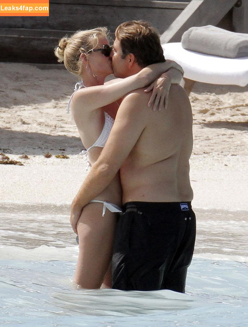 Lara Stone / lara_stone leaked photo photo #0063