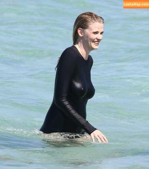 Lara Stone photo #0154