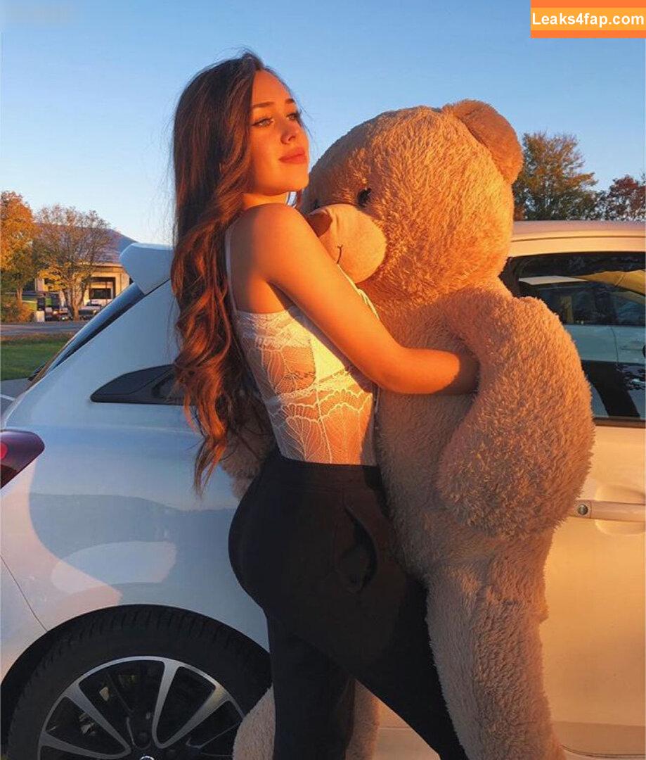 Lara.stxx /  leaked photo photo #0035