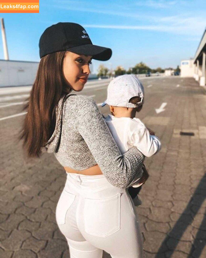Lara.stxx /  leaked photo photo #0042