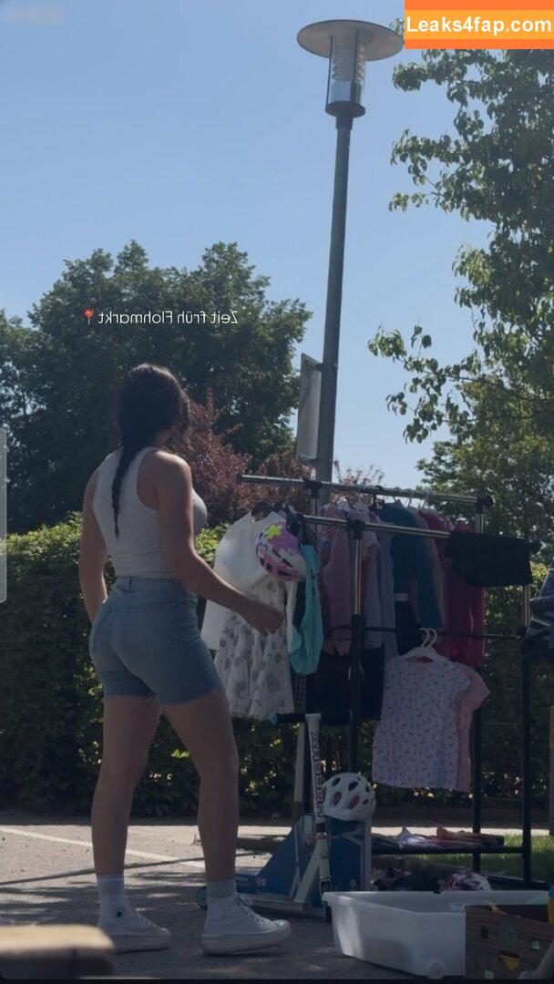 Lara.stxx /  leaked photo photo #0259