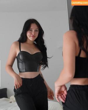 Lara.stxx photo #0023