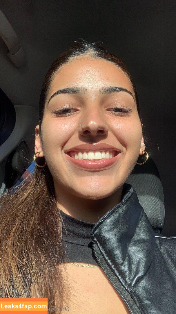 larafitz / larafitzz leaked photo photo #0002