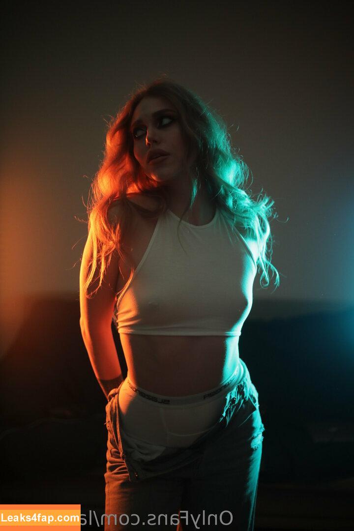 larafrosty / lara_fr666 leaked photo photo #0002