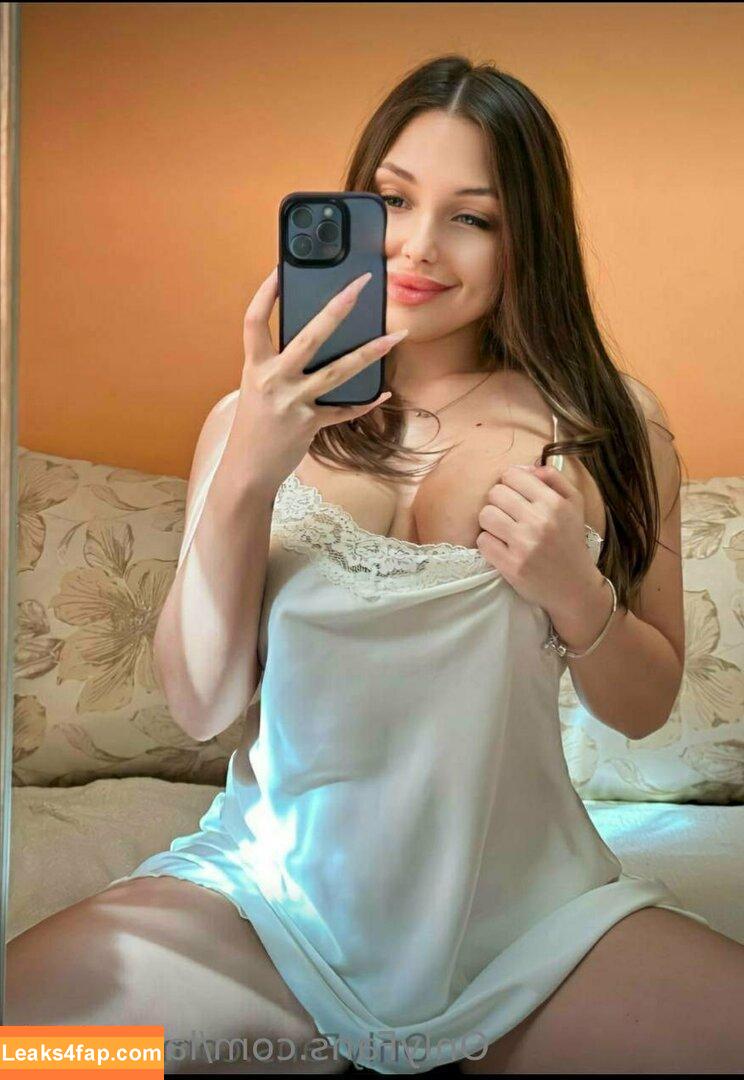 larafrosty / lara_fr666 leaked photo photo #0063