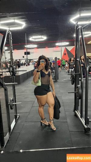 Larissa Felix photo #0003