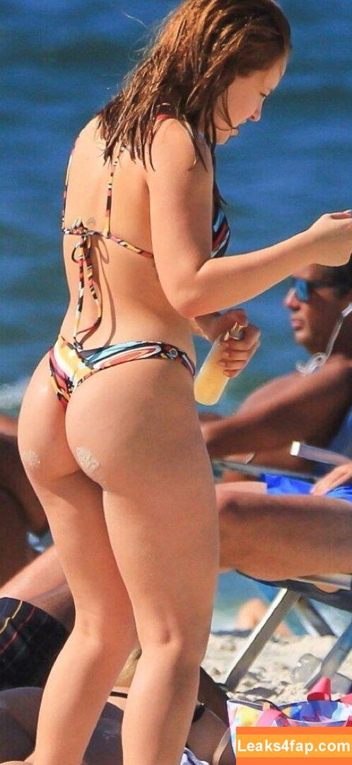 Larissa Manoela / larissamanoela leaked photo photo #0125