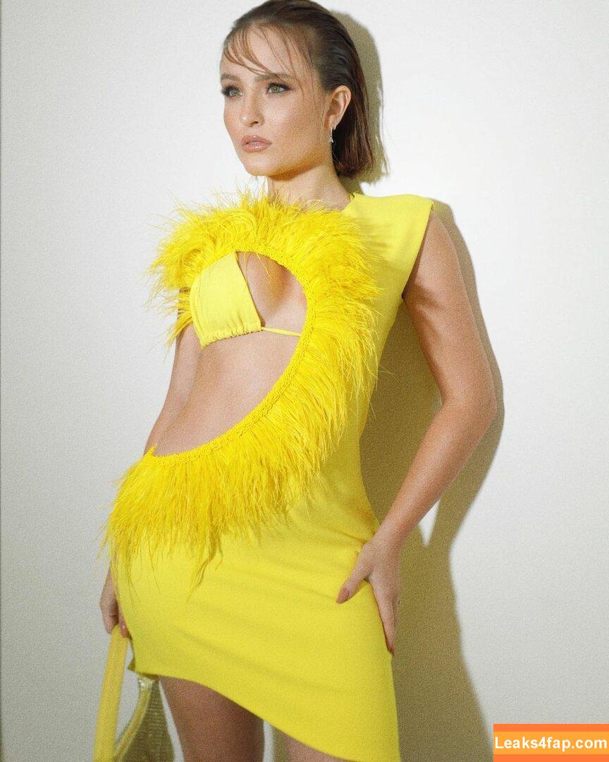 Larissa Manoela / larissamanoela leaked photo photo #0182