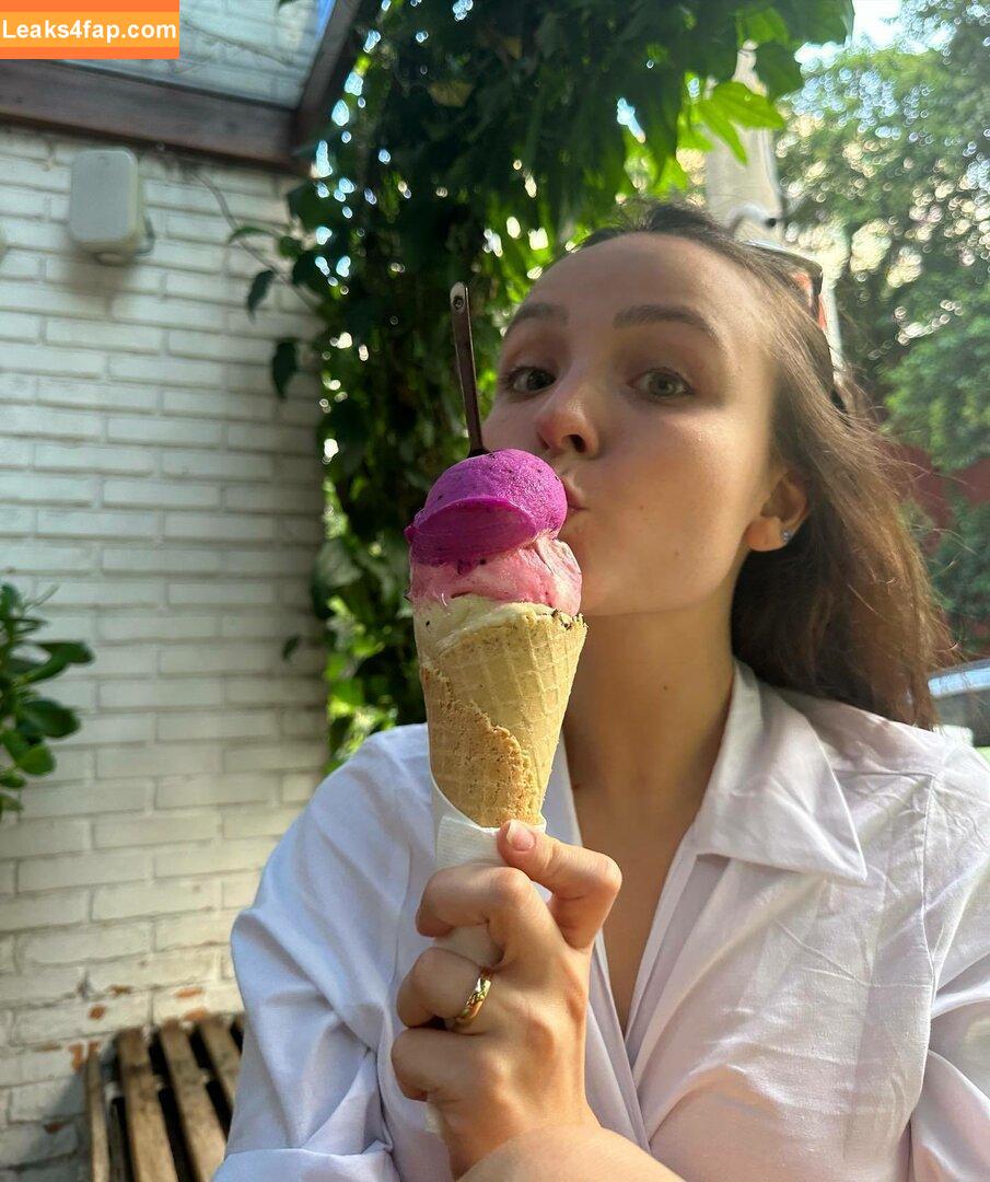 Larissa Manoela / larissamanoela leaked photo photo #0357