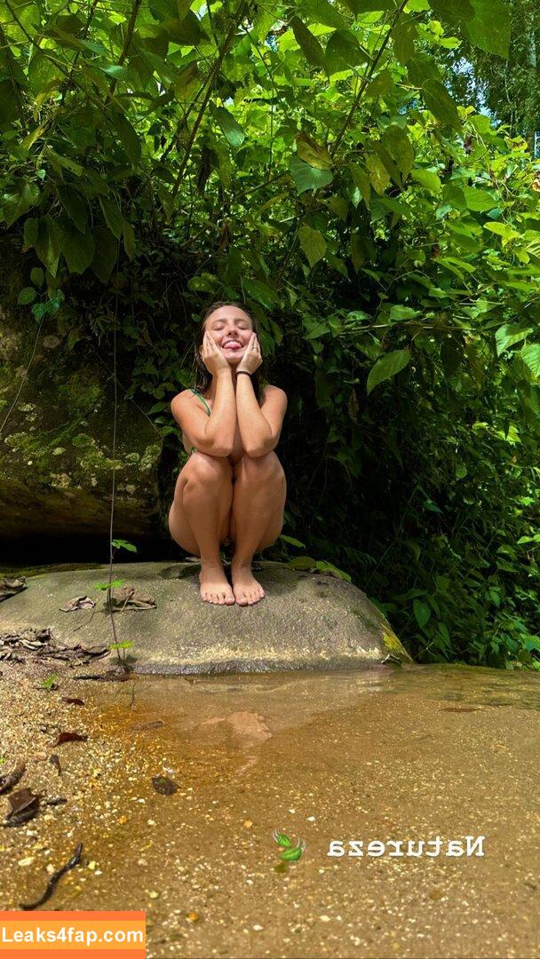 Larissa Manoela / larissamanoela leaked photo photo #0383