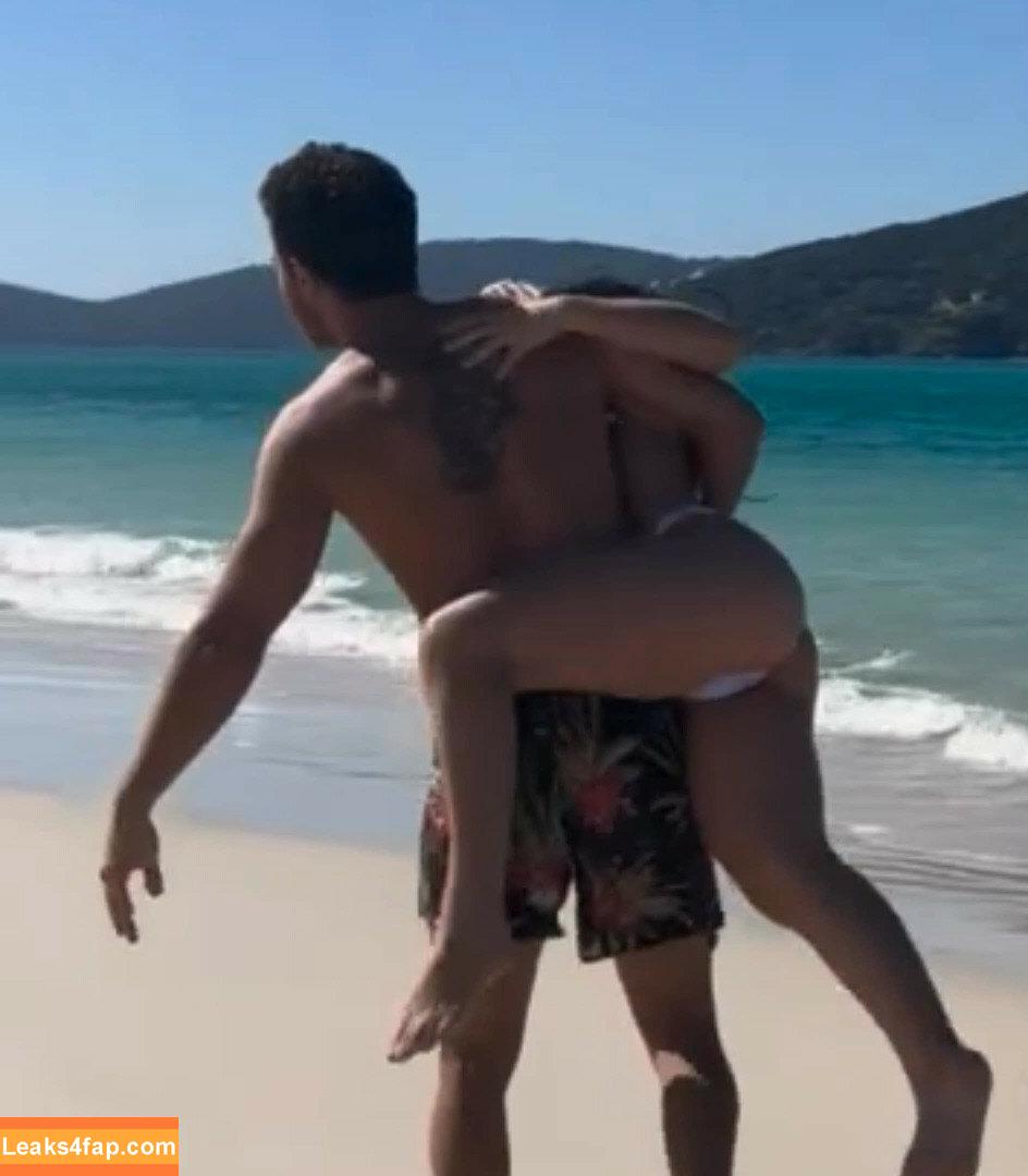 Larissa Manoela / larissamanoela leaked photo photo #0517