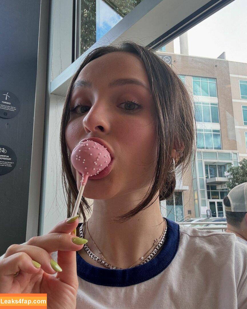Larissa Manoela / larissamanoela leaked photo photo #0767