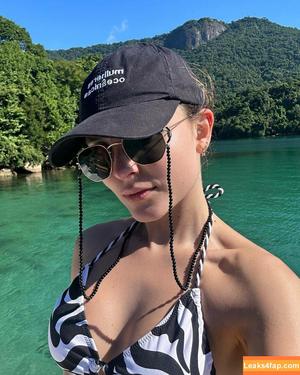 Larissa Manoela photo #0368