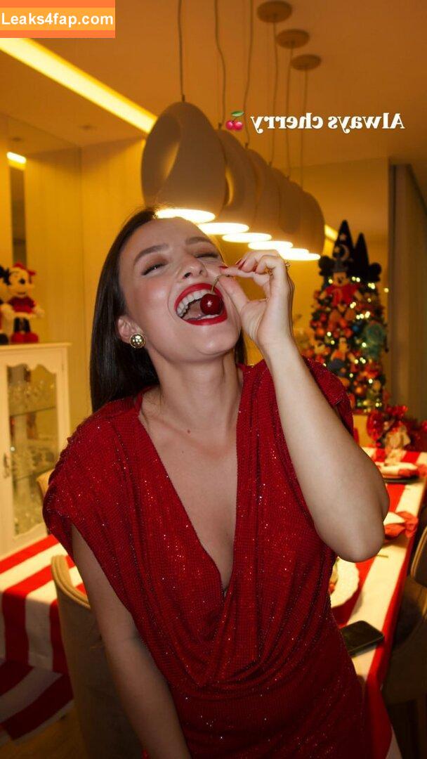 Larissa Manoela / larissamanoela leaked photo photo #1354