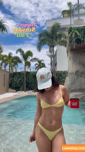 Larissa Manoela photo #1393