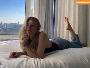 Larissa Marolt photo #0128