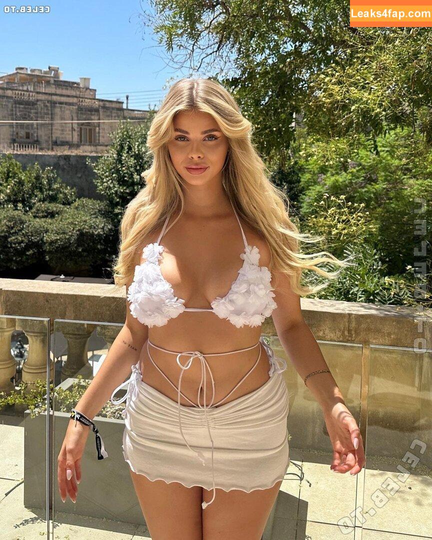 Larissa Neumann / tigerlariz leaked photo photo #0360