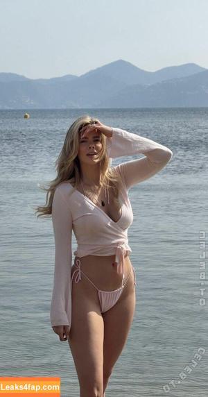 Larissa Neumann photo #0379