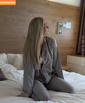 Larissa Neumann photo #0398
